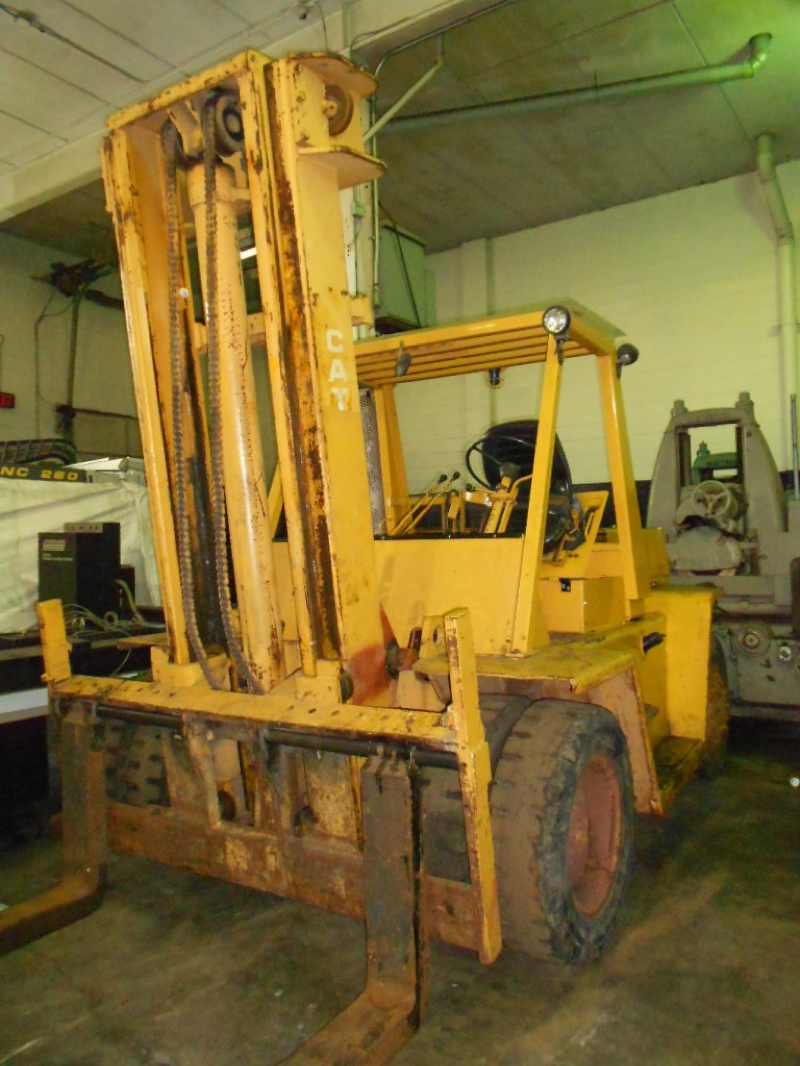 Caterpillar Model T160  16000 LB Lift Truck